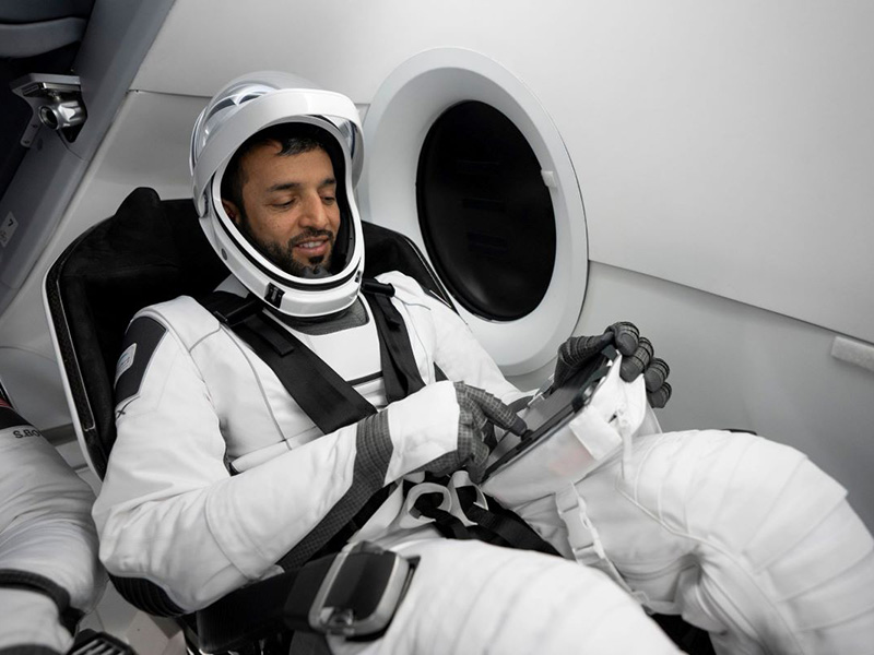 سلطان النيادي يستعد لرحلة المحطة الدولية